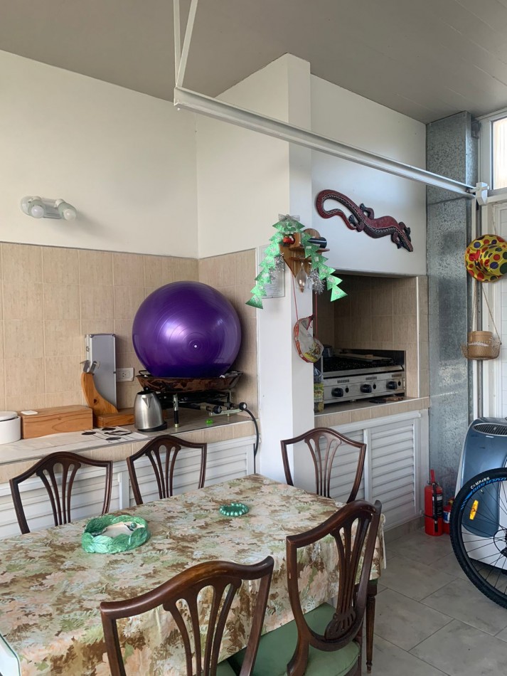 CASA DE CORTE MODERNO  CON  PILETA CLIMATIZADA   CON USO DE VERANO-FINANCIA- ACEPTA PERMUTA - BARRIO PRIVADO TIERRA DEL MAR 