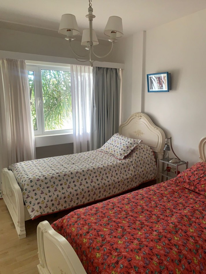 CASA DE CORTE MODERNO  CON  PILETA CLIMATIZADA   CON USO DE VERANO-FINANCIA- ACEPTA PERMUTA - BARRIO PRIVADO TIERRA DEL MAR 