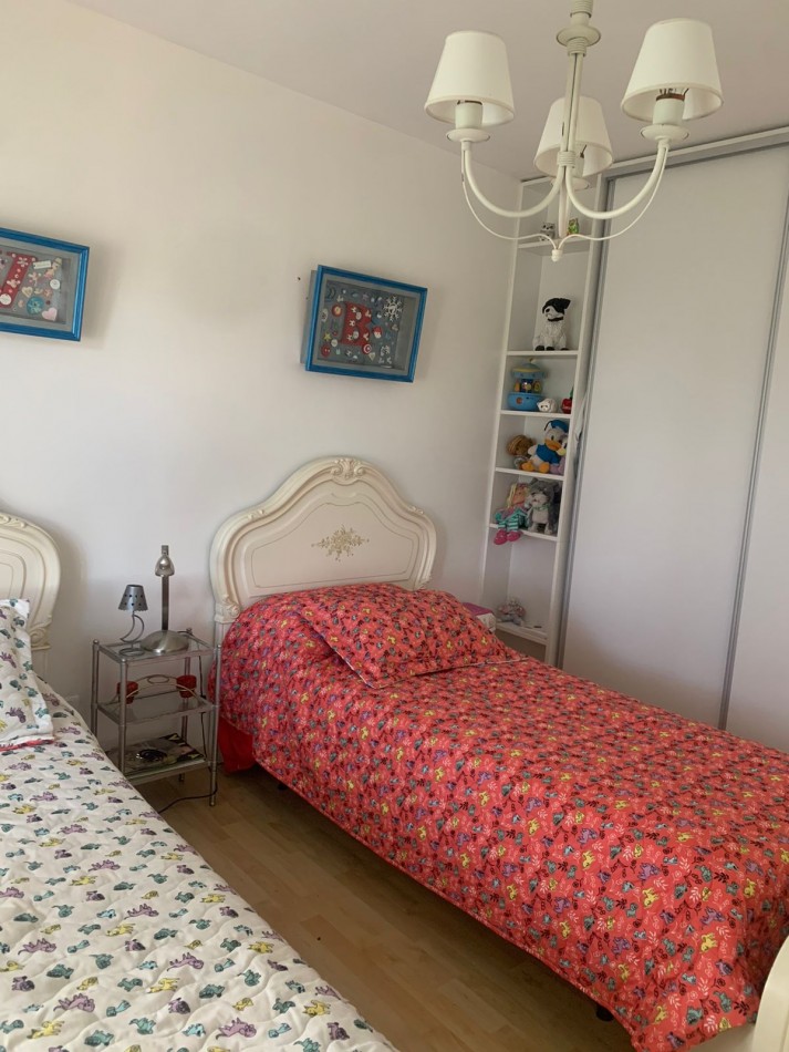 CASA DE CORTE MODERNO  CON  PILETA CLIMATIZADA   CON USO DE VERANO-FINANCIA- ACEPTA PERMUTA - BARRIO PRIVADO TIERRA DEL MAR 