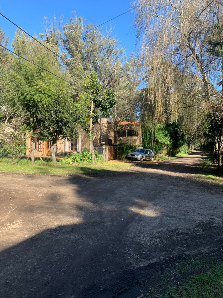 CASA CON PROYECTO A TERMINAR DE 4 AMB CON CALEF. X RADIADORES-FINANCIACION -ACEPTA PERMUTAS   -BOSQUE PERALTA RAMOS 