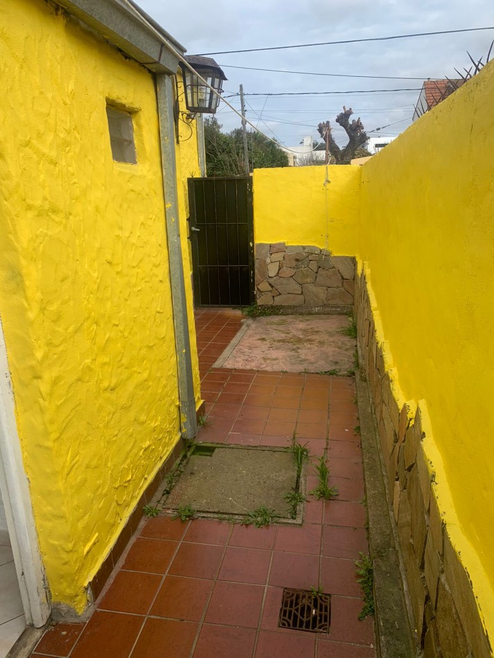 CASA   RUSTICA CON QUINCHO Y PARQUE- 4 AMB  -PUNTA MOGOTES