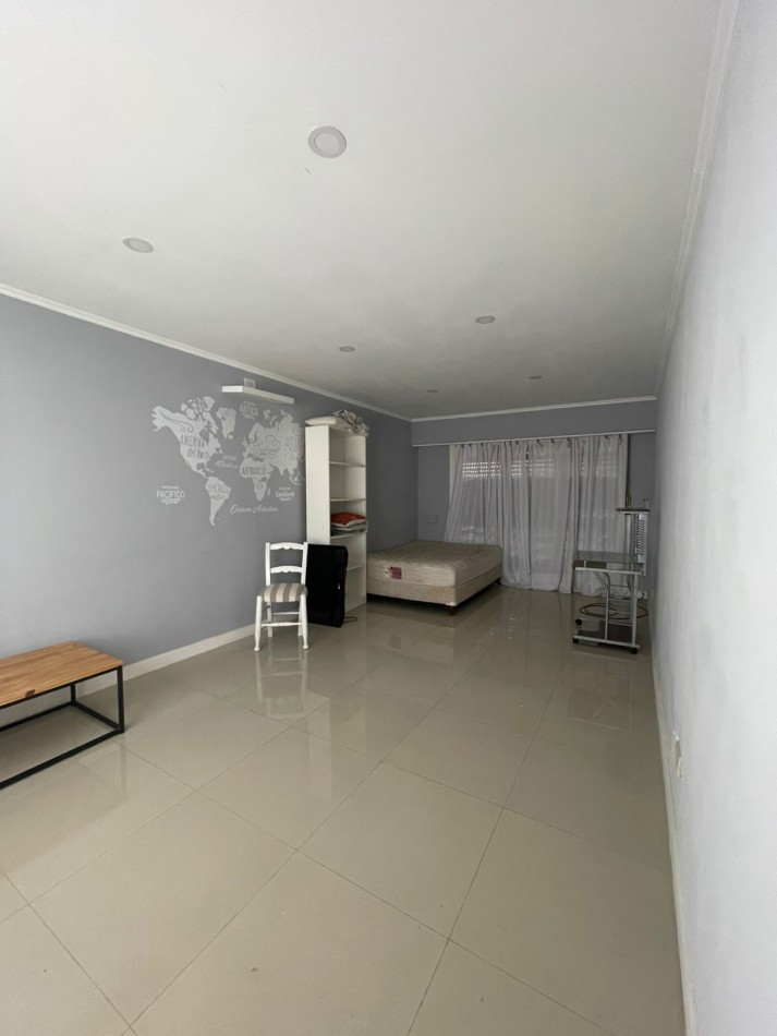 CASA CORTE MODERNO - SAN  CARLOS-a metros golf Playa Grande-EQUIPADO PARA7 HUESPEDES 