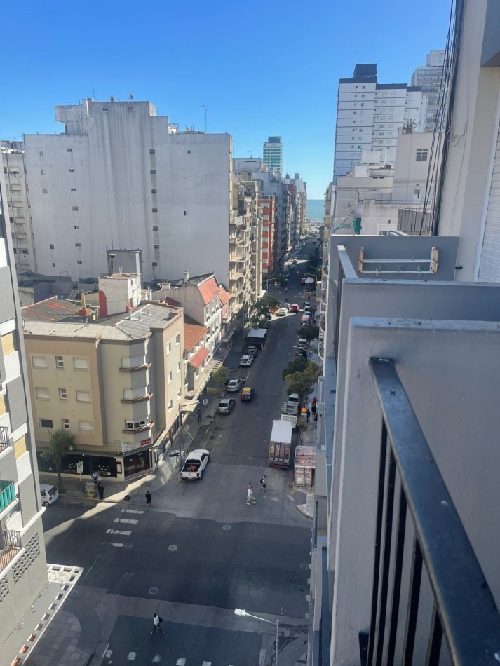 ALQUILER 24 MESES -2 ambientes a la CALLE con BALCON y TERRAZA con PARRILLA-MICROCENTRO