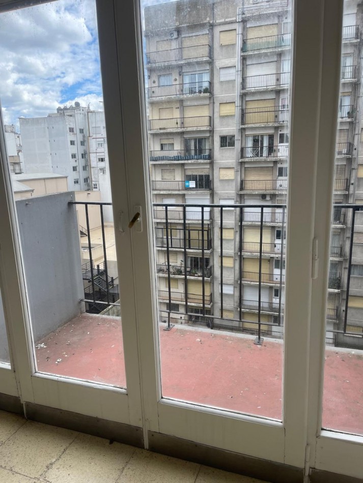 ALQUILER 24 MESES -2 ambientes a la CALLE con BALCON -PATIO C/ PARRILLA-MICROCENTRO-